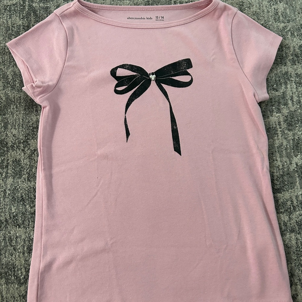 Abercrombie Kids Girls Pink Short Sleeve Tee with Black Bow size 13-14